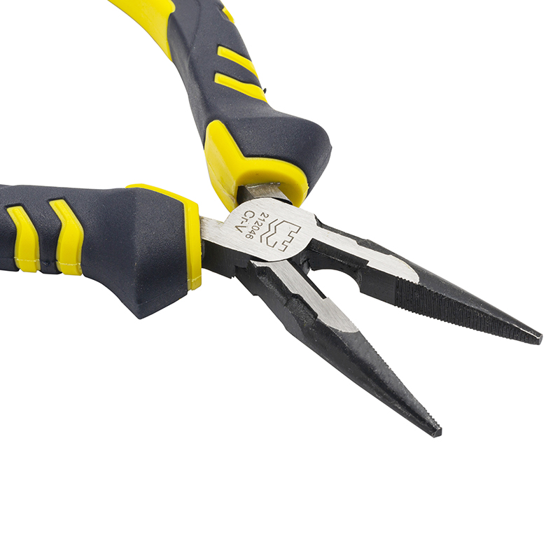 Great Wall Professional Cr-V European-Style Polished Long Nose Pliers